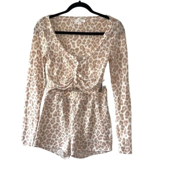 Colsie Leopard Print Button-Front Long Sleeve Crop Top & Shorts Lounge Set XS - Picture 1 of 8
